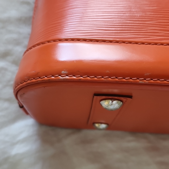 Louis Vuitton Alma - Picture 6 of 7